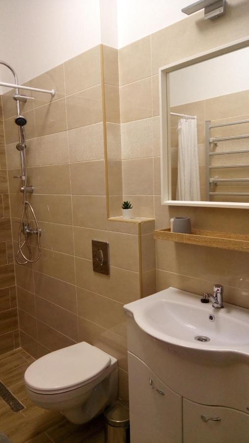 Loli Apartman 米什科尔茨 外观 照片