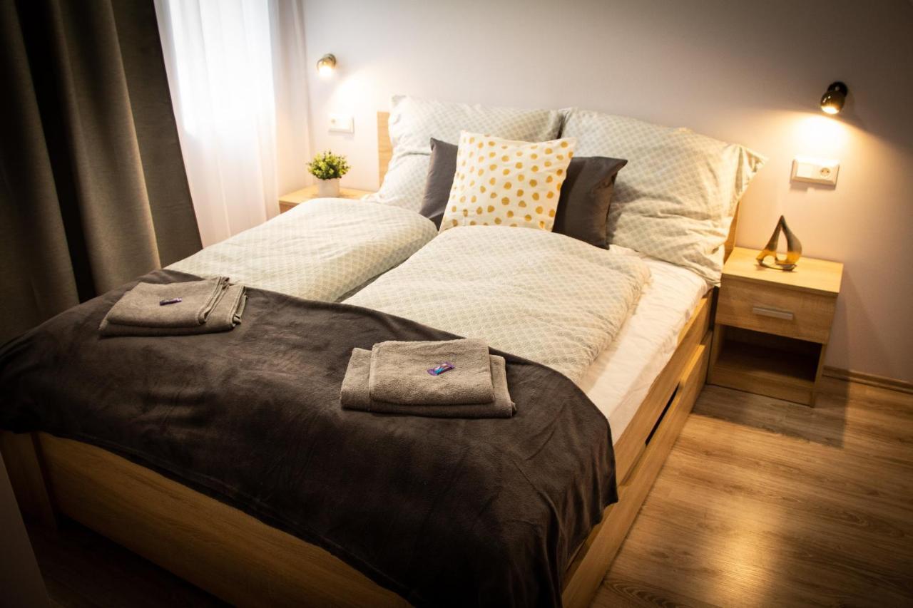 Loli Apartman 米什科尔茨 外观 照片
